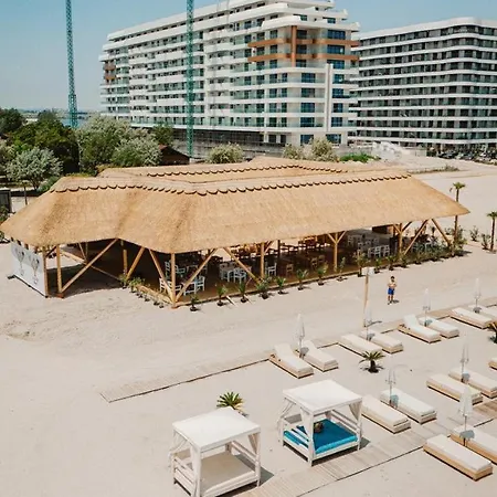 Axxis Nova & Mamaia
